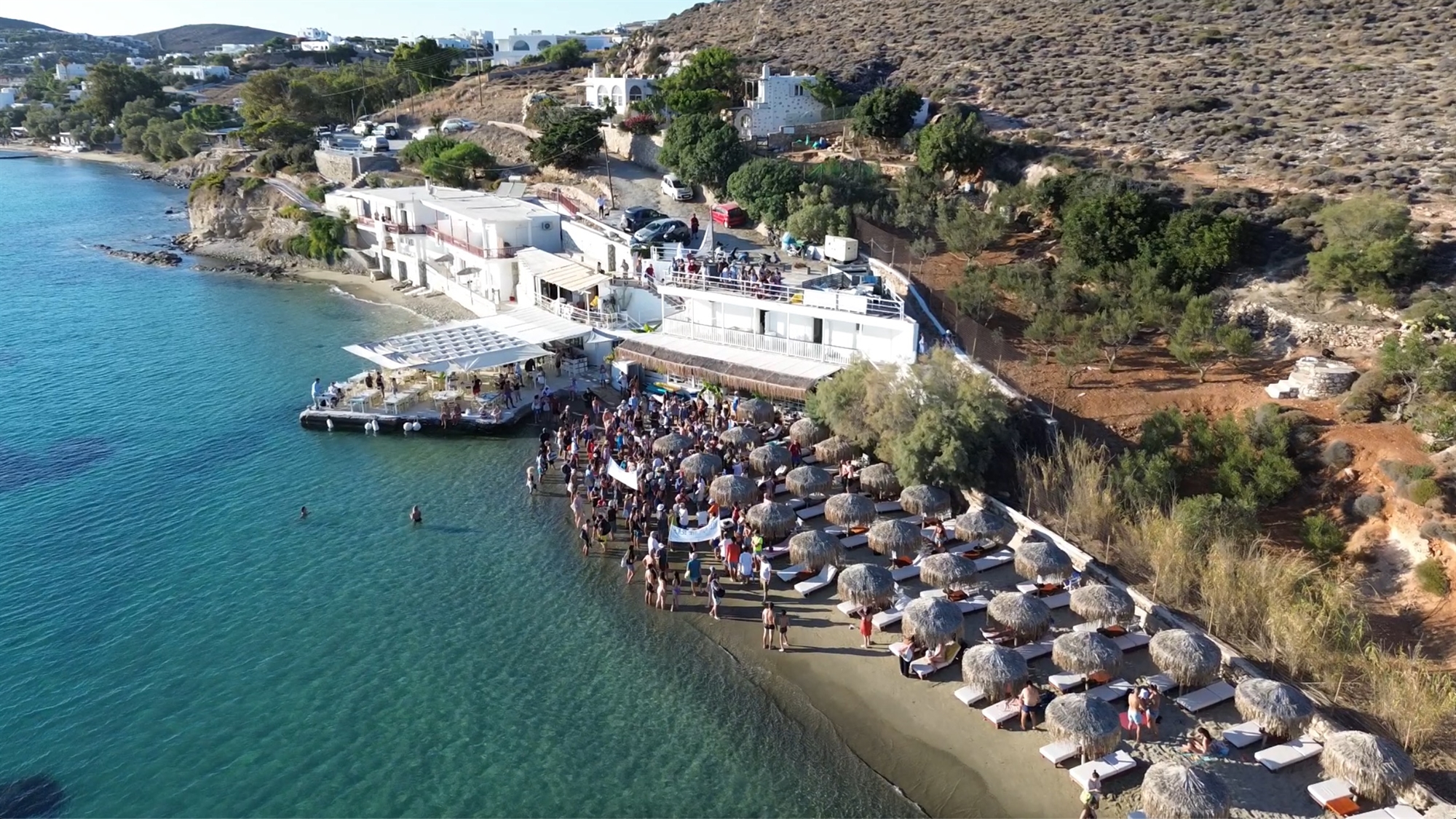 Φουντώνει το «κίνημα της πετσέτας» στα νησιά-1