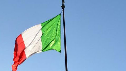 εκτακτος-φόρος-στις-ιταλικές-τράπεζε-562560259