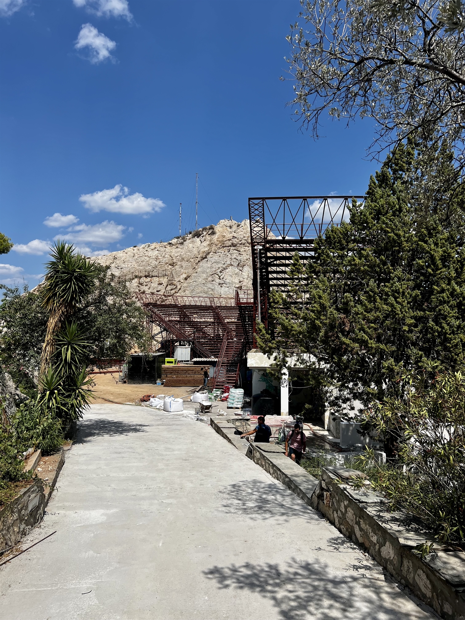 Ο Σταύρος Ξαρχάκος θα εγκαινιάσει τη νέα εποχή για το θέατρο του Λυκαβηττού-2