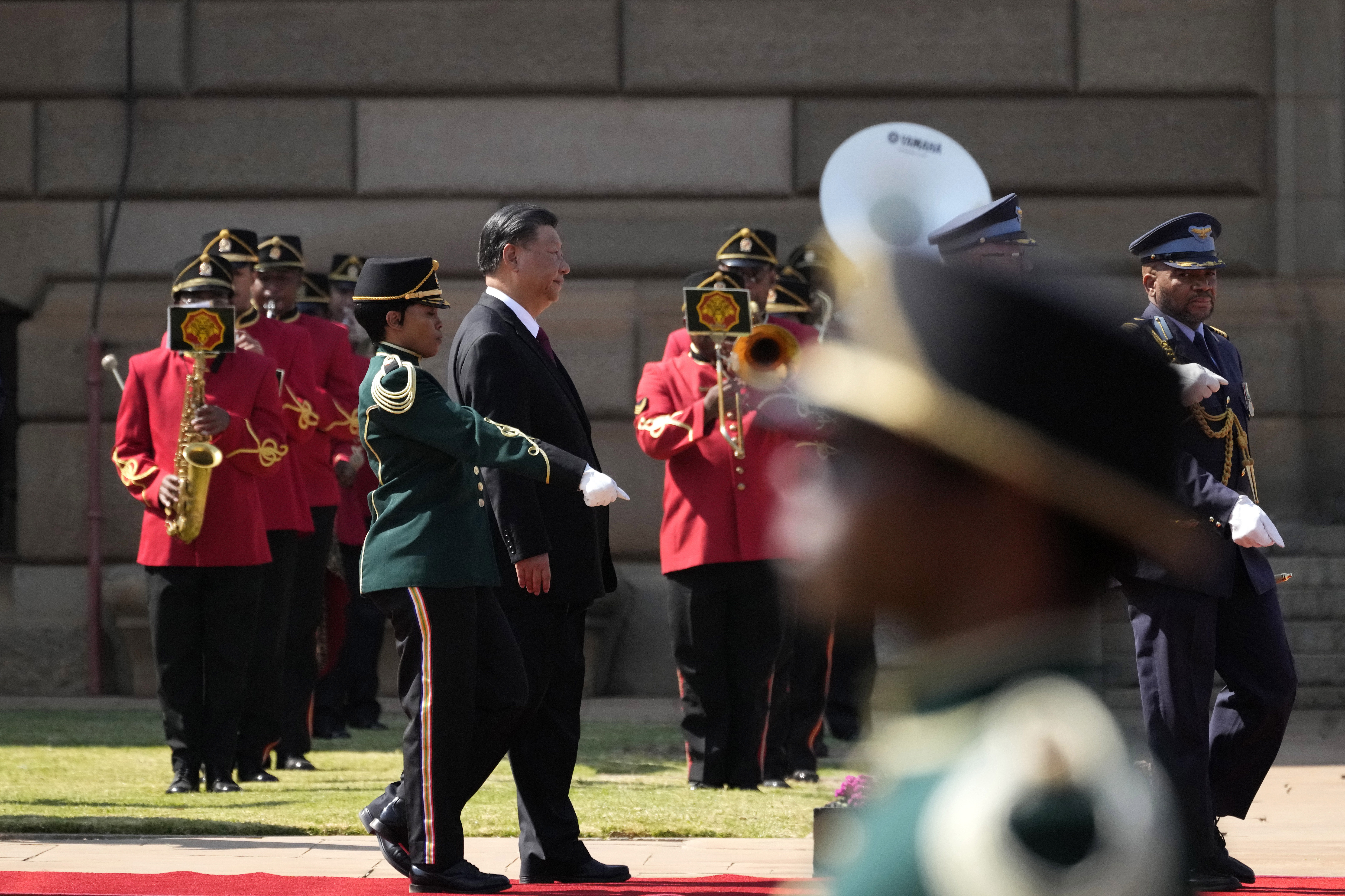 Σύνοδος BRICS: Η αποδολαριοποίηση, η Κίνα και ο «πολυπολικός» κόσμος-4