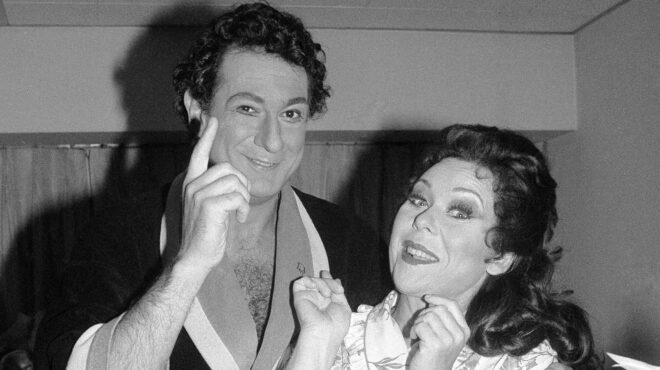 ρενάτα-σκότο-γεννημένη-για-τη-σκηνή-562585141