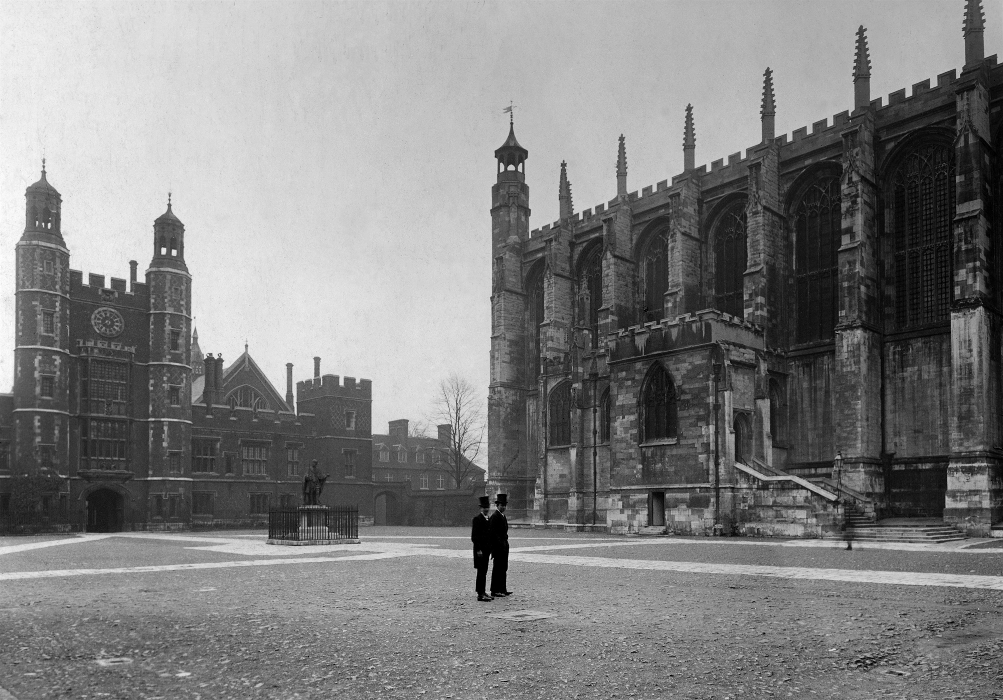 Ιαν Φλέμινγκ: Ο δημιουργός του Τζέιμς Μποντ-4