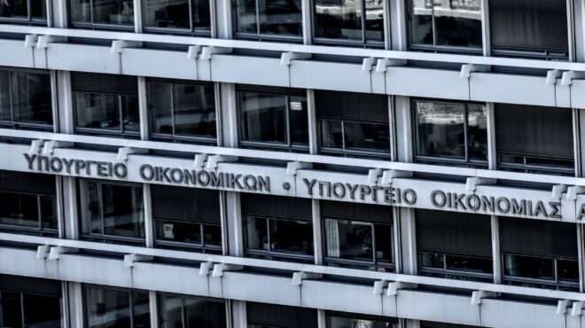 παράθυρο-για-μετρημένες-παροχές-στ-562569886