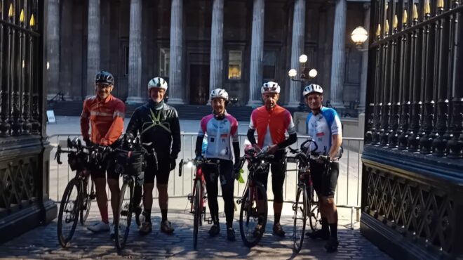 σε-δύο-ρόδες-για-τα-γλυπτά-562559728