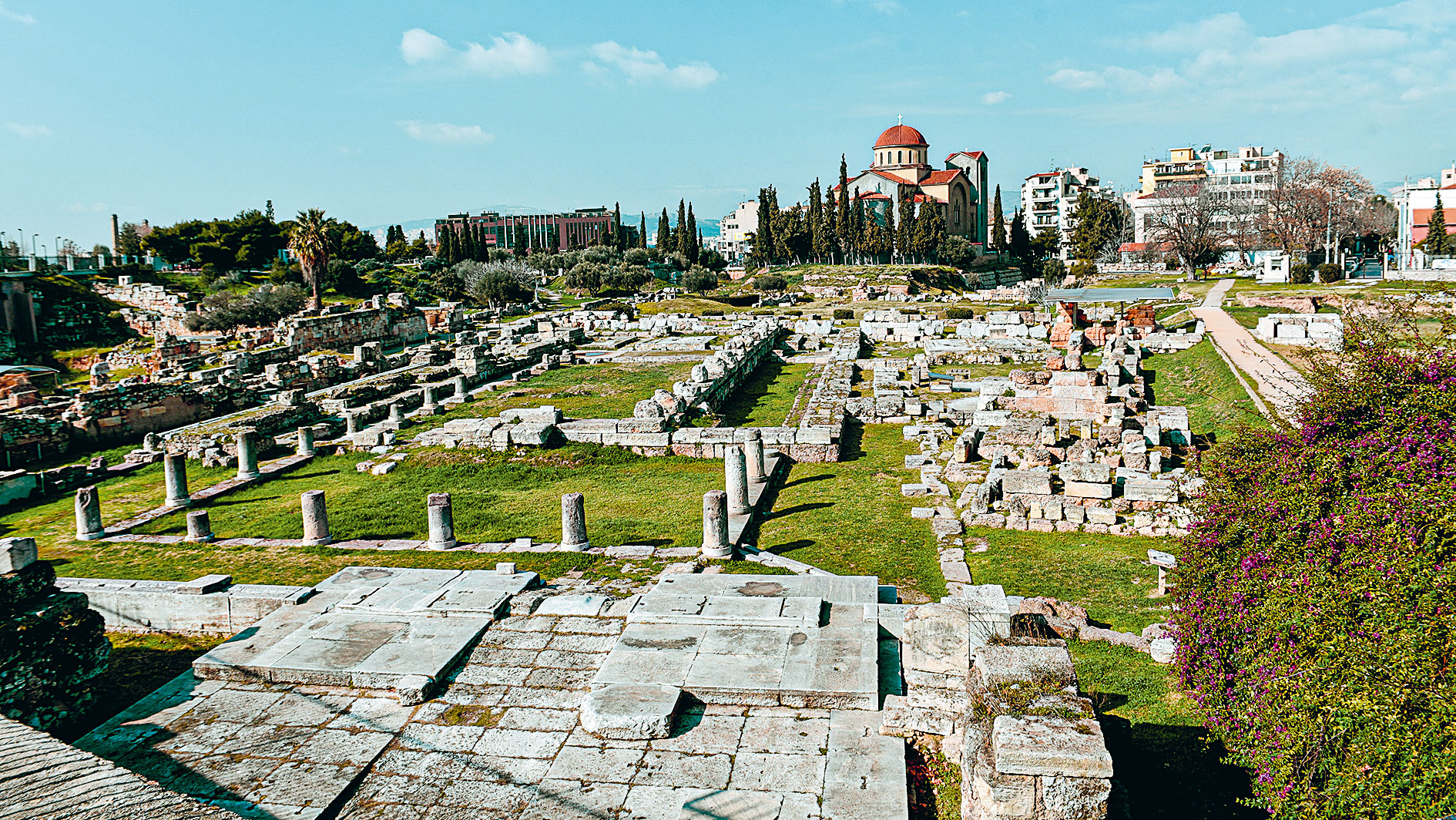 Τα «ανάγλυφα τρισεύγενα των τάφων» του Κεραμεικού με τη ματιά  ποιητών-1