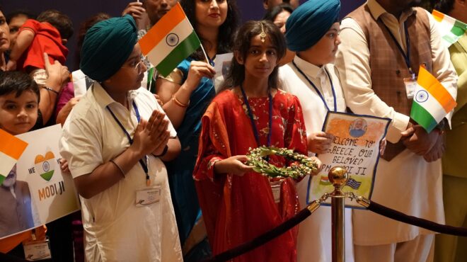 με-λένε-καράν-με-φωνάζουν-κώστα-562584235