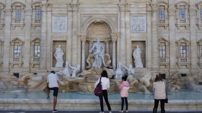 φλωρεντία-τουρίστας-σκαρφάλωσε-στο-σ-562567924