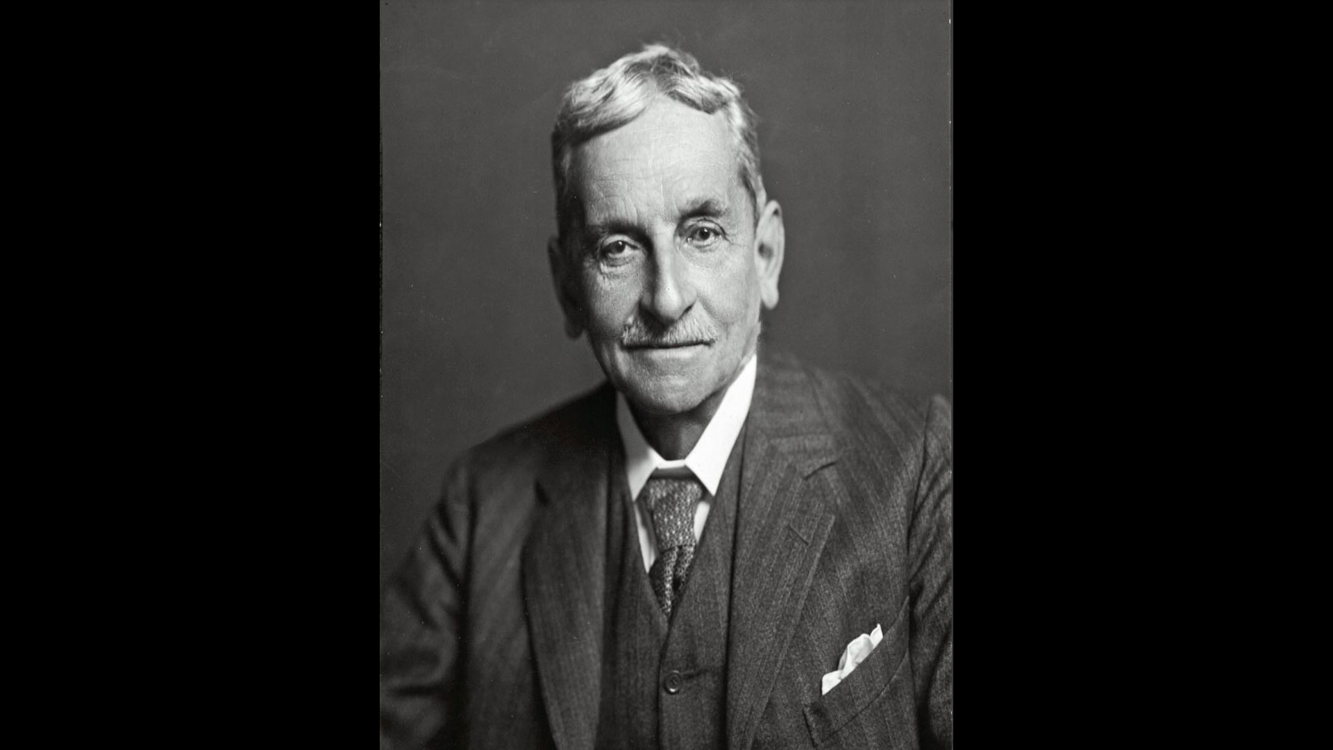 αρθουρ-εβανς-ο-ανασκαφέας-της-κνωσού-562577047