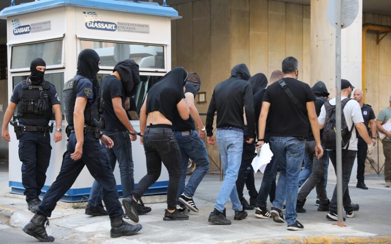 Νέα Φιλαδέλφεια: Το χαλασμένο τηλέφωνο της αστυνομίας – H διαταγή έμεινε αδιάβαστη