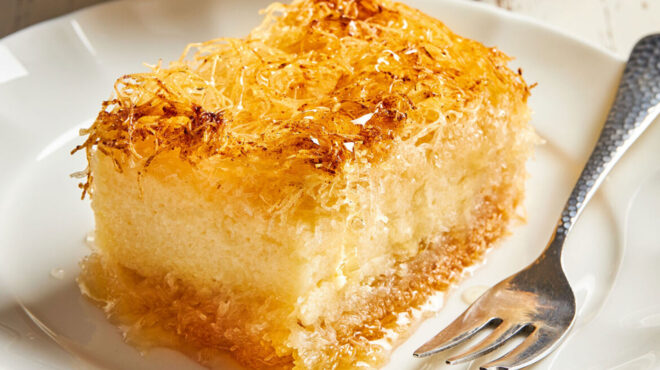 γαλακτομπούρεκο-με-κανταΐφι-562574605