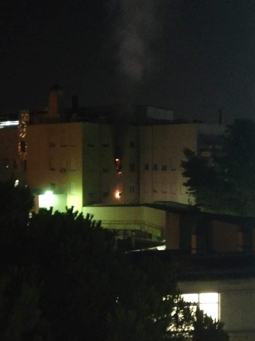 Νοσοκομείο Νίκαιας: Χωρίς σύστημα πυρανίχνευσης ο θάλαμος που ξέσπασε η φωτιά-1