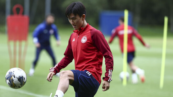 ο-χουάνγκ-ζήτησε-να-φύγει-από-τον-ολυμπ-562563607