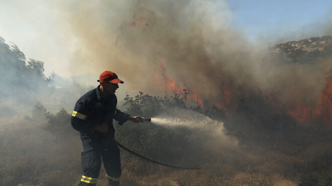 μπαράζ-πυρκαγιών-από-κεραυνούς-οριο-562585030