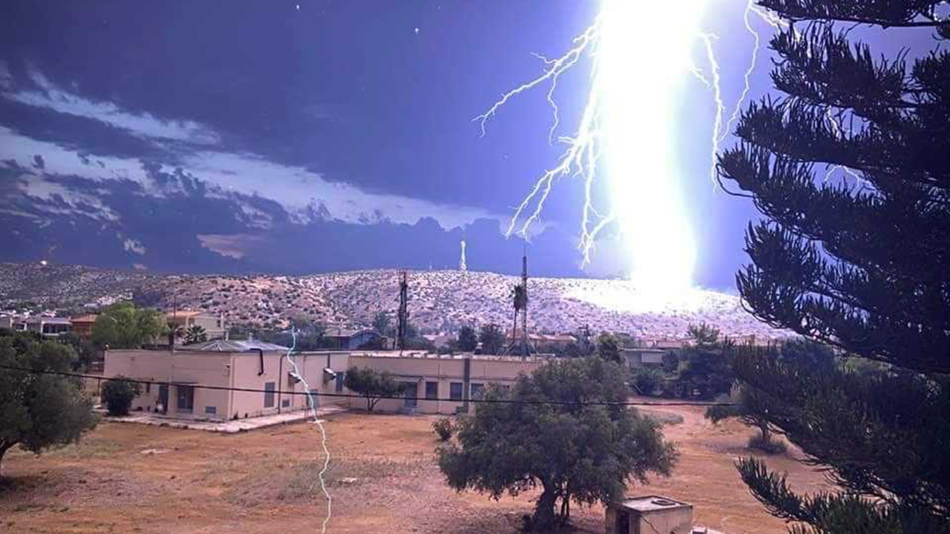 Κεραυνοί «εμπρηστές»: Μύθοι και πραγματικότητα για τις ξηρές καταιγίδες-4