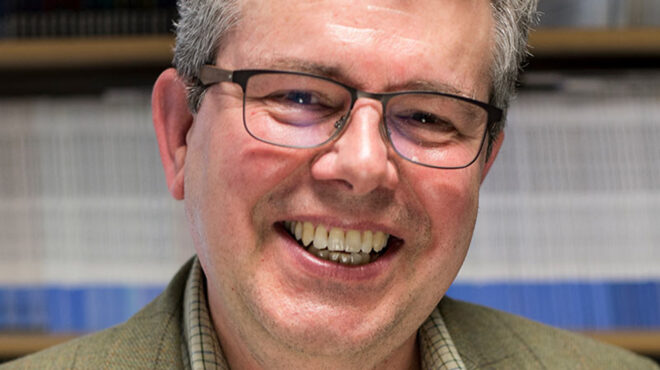 κέβιν-φέδερστοουν-αποικιοκρατική-562586824