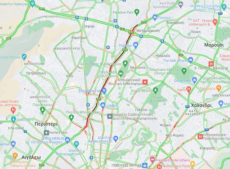 Ανατροπή φορτηγού στον Κηφισό – Μεγάλο μποτιλιάρισμα προς Πειραιά-1