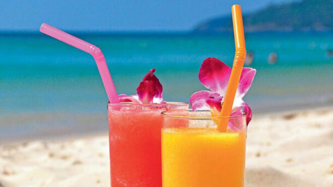 κοκτέιλ-στο-κύμα-5-καλοκαιρινές-συνταγ-562584997