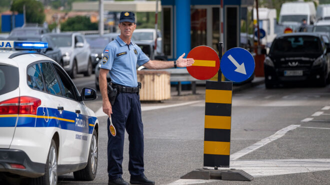 αστακός-το-ζάγκρεμπ-το-ξενοδοχείο-τ-562567336