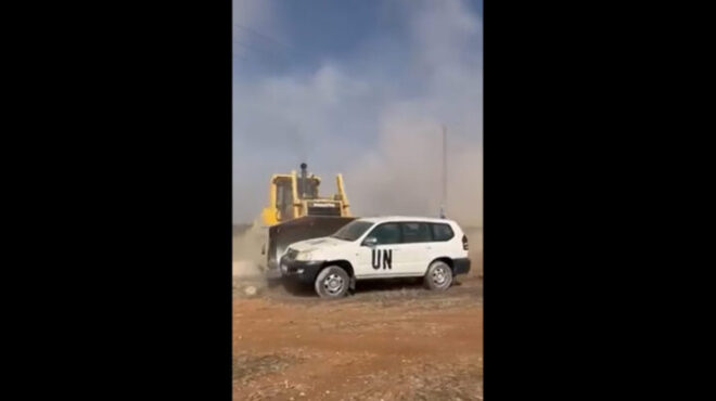 στο-νοσοκομείο-τρία-μέλη-της-ειρηνευτ-562572475