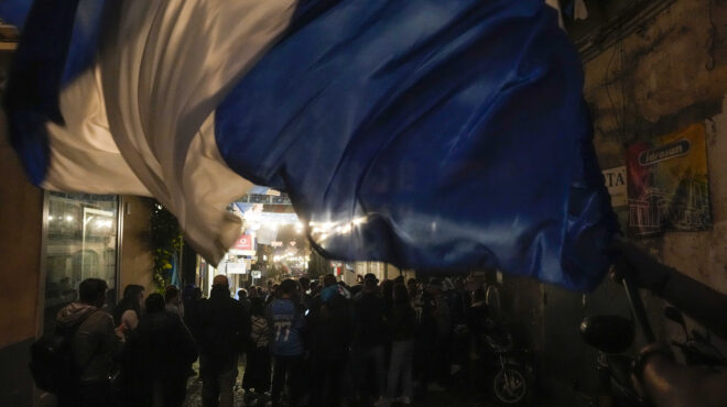 μία-φωτογραφία-πρόδωσε-το-στέλεχος-τη-562556704