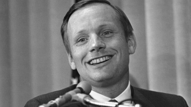 neil-armstrong-μυστήριο-και-εκατομμύρια-γύρω-από-562582501