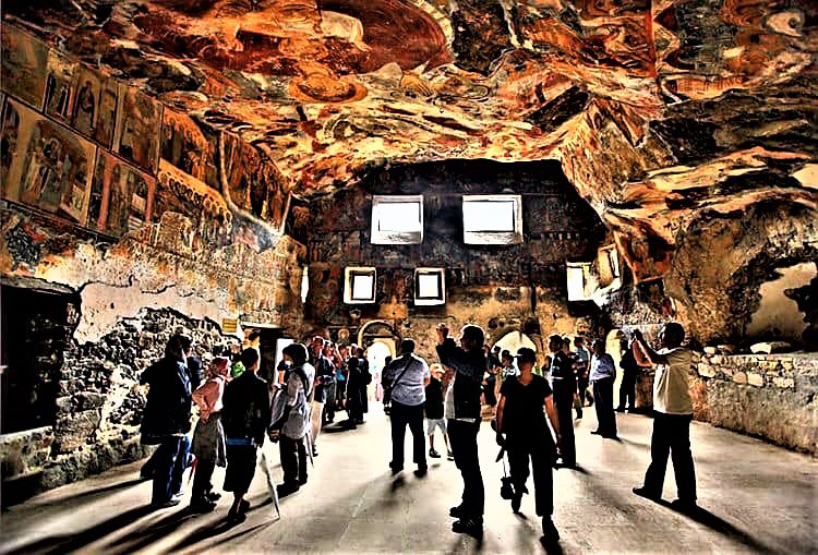 Η Παναγία Σουμελά, η στάση της Τουρκίας και η λειτουργία του Δεκαπενταύγουστου-7