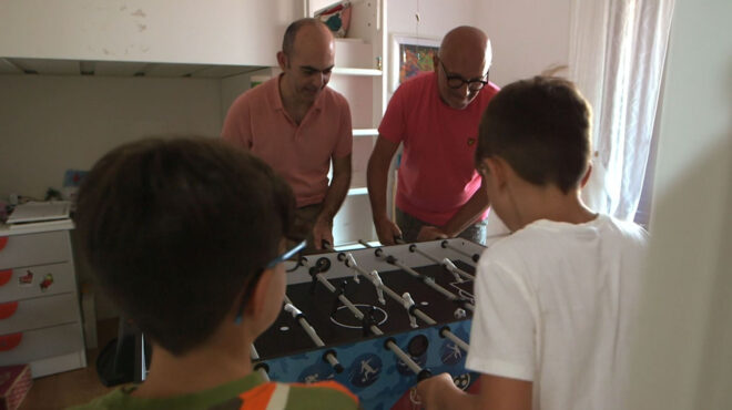 παρένθετη-μητρότητα-ένα-παγκόσμιο-έ-562569088