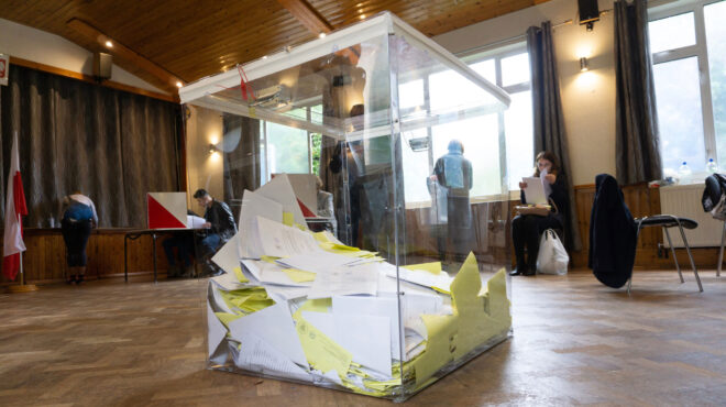 πολωνικές-εκλογές-μονομαχία-τουσκ-562582456