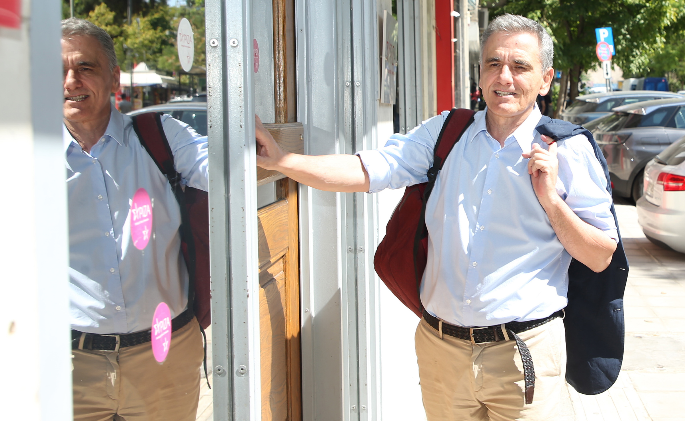 Διαβάστε στην «Καθημερινή της Κυριακής»-10