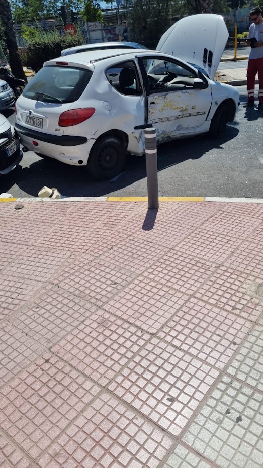 Σοβαρό τροχαίο στην παλιά παραλιακή – Γυναίκα παρασύρθηκε από αυτοκίνητο-1