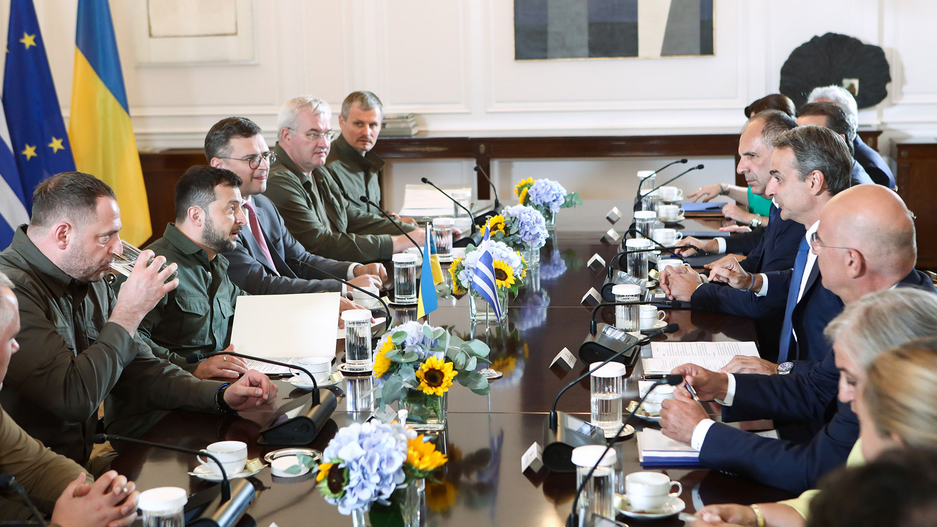 Μητσοτάκης σε Ζελένσκι: Η αλληλεγγύη μας υπήρξε έμπρακτη εξ αρχής, θα συνεχιστεί-2