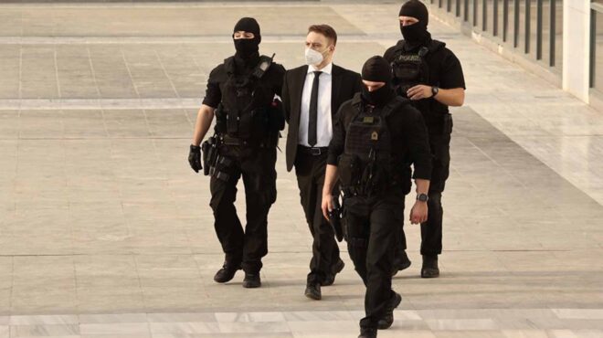 γλυκά-νερά-ισόβια-και-115-χρόνια-στον-μπά-562643677