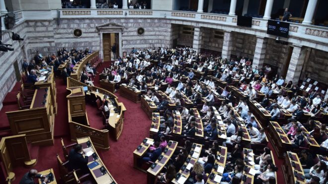 boυλή-στην-ολομέλεια-το-νομοσχέδιο-για-562613782