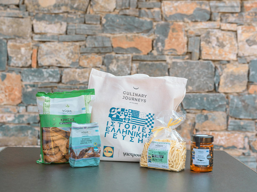 H Lidl Ελλάς χορηγός της εκδήλωσης «Ιστορίες Ελληνικής Γεύσης» με τον Μανώλη Παπουτσάκη στα Culinary Journeys του Daios Cove-5