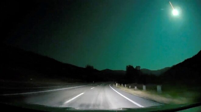 ενας-θεαματικός-πράσινος-μετεωρίτ-562596829