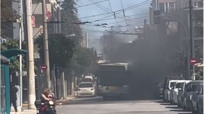 φωτιά-σε-αστικό-λεωφορείο-στου-ρέντη-562614013