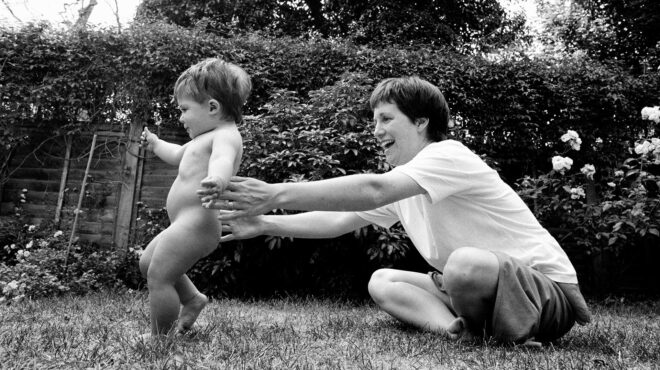 πώς-γίναμε-άνθρωποι-στο-περιοδικό-562605430