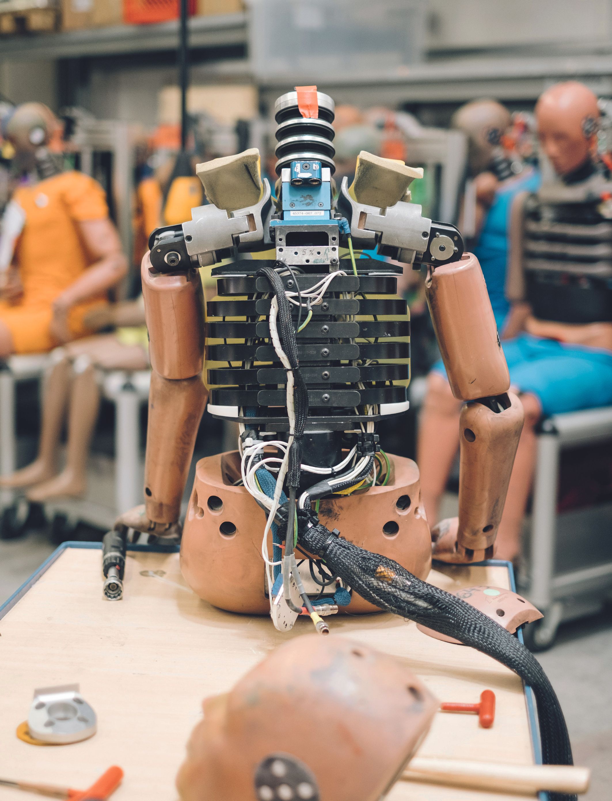 Κρας τεστ με πανάκριβες κούκλες-3