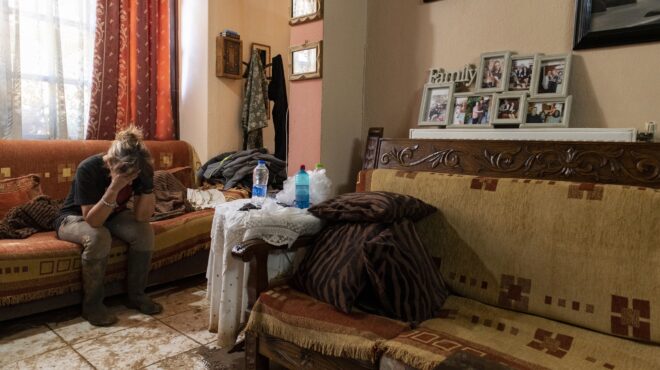 δεν-άντεχε-να-ακούει-τη-βρύση-να-τρέχε-562633036