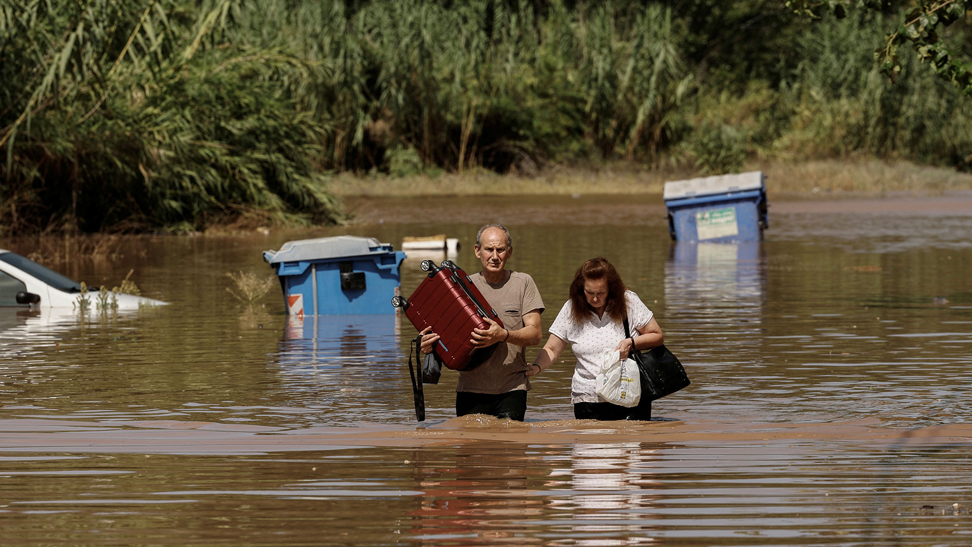 Κακοκαιρία Daniel: Συνεχίζονται οι απεγκλωβισμοί σε περιοχές των Τρικάλων και της Καρδίτσας-1