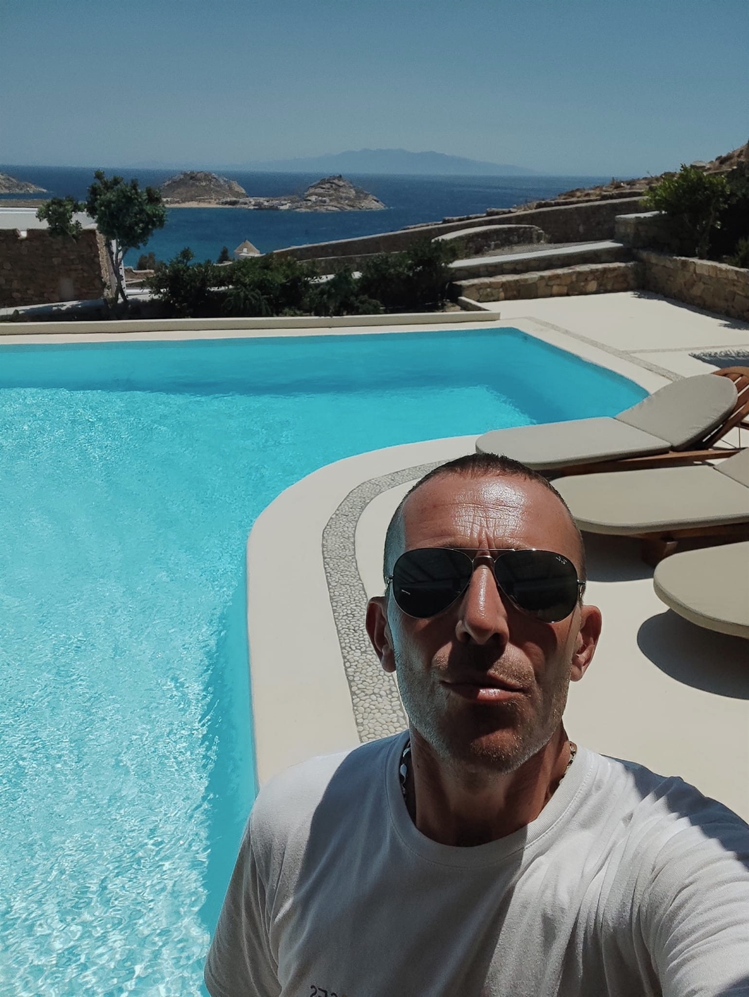 Επάγγελμα: συνοδός Instagram-3