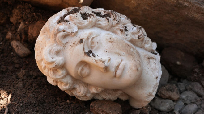 προτομή-του-μεγάλου-αλεξάνδρου-βρέθη-562629682