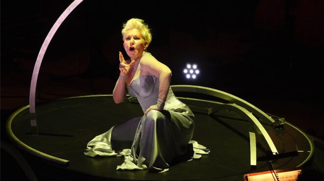 η-τζόις-ντι-ντονάτο-και-το-πρότζεκ-εδέ-562595851