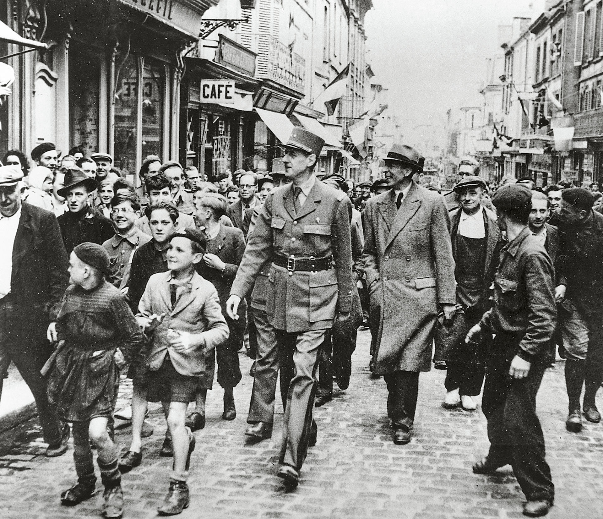 Σαρλ Ντε Γκωλ: Η Γαλλία στον κόσμο-12