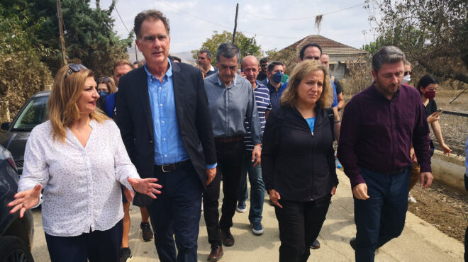 στη-θεσσαλία-ο-ν-ανδρουλάκης-με-την-πρό-562622869