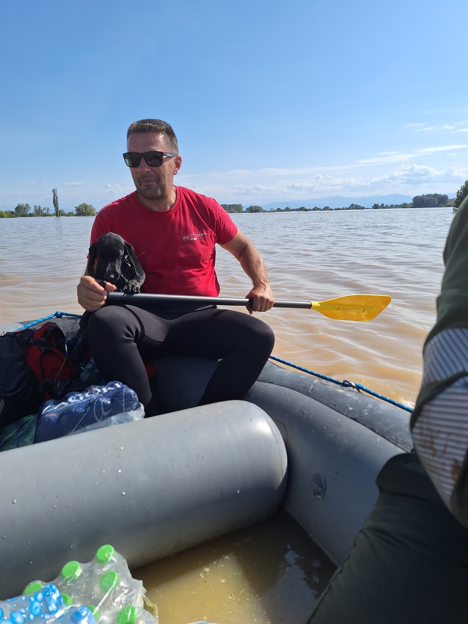 Κάναμε κουπί δίπλα στις στέγες-2