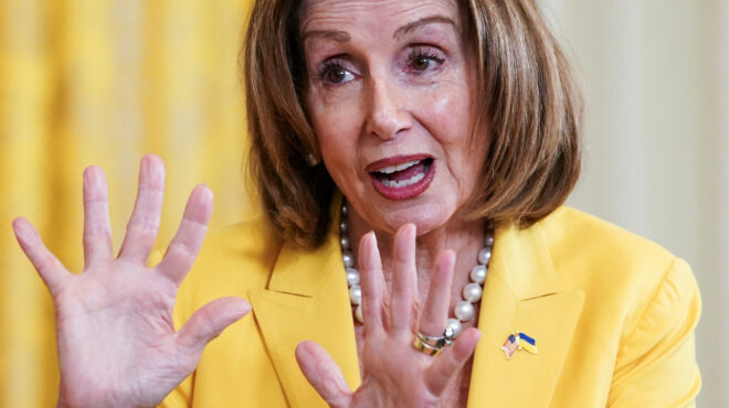 ηπα-η-πελόζι-ξανά-υποψήφια-για-μια-θέση-562606390