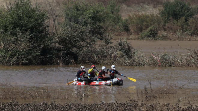 το-πριν-και-το-μετά-δορυφορικές-εικό-562609276