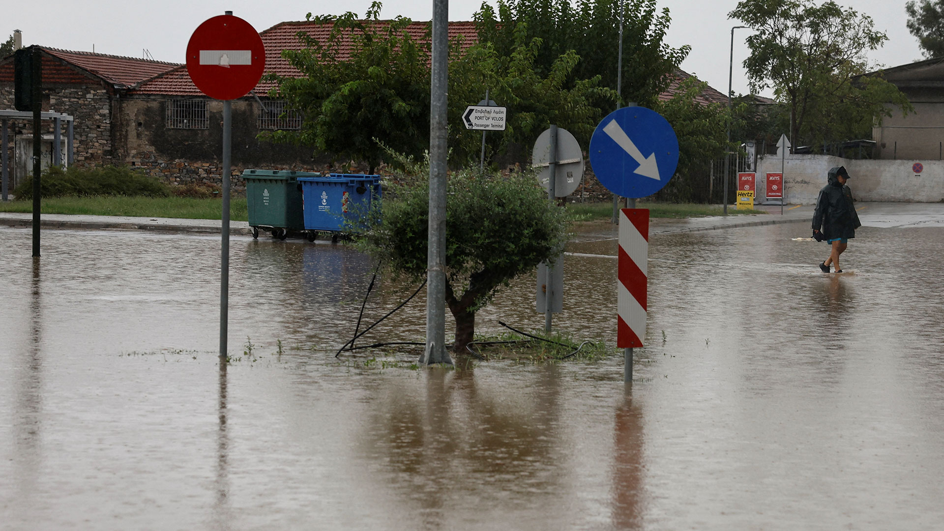 Κακοκαιρία Elias: Βούλιαξε ξανά ο Βόλος, πλημμύρισαν σπίτια-5