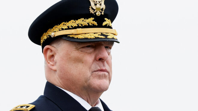 στρατηγός-μίλεϊ-για-τραμπ-δεν-ορκιζόμ-562645354